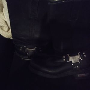 Women's leather boots